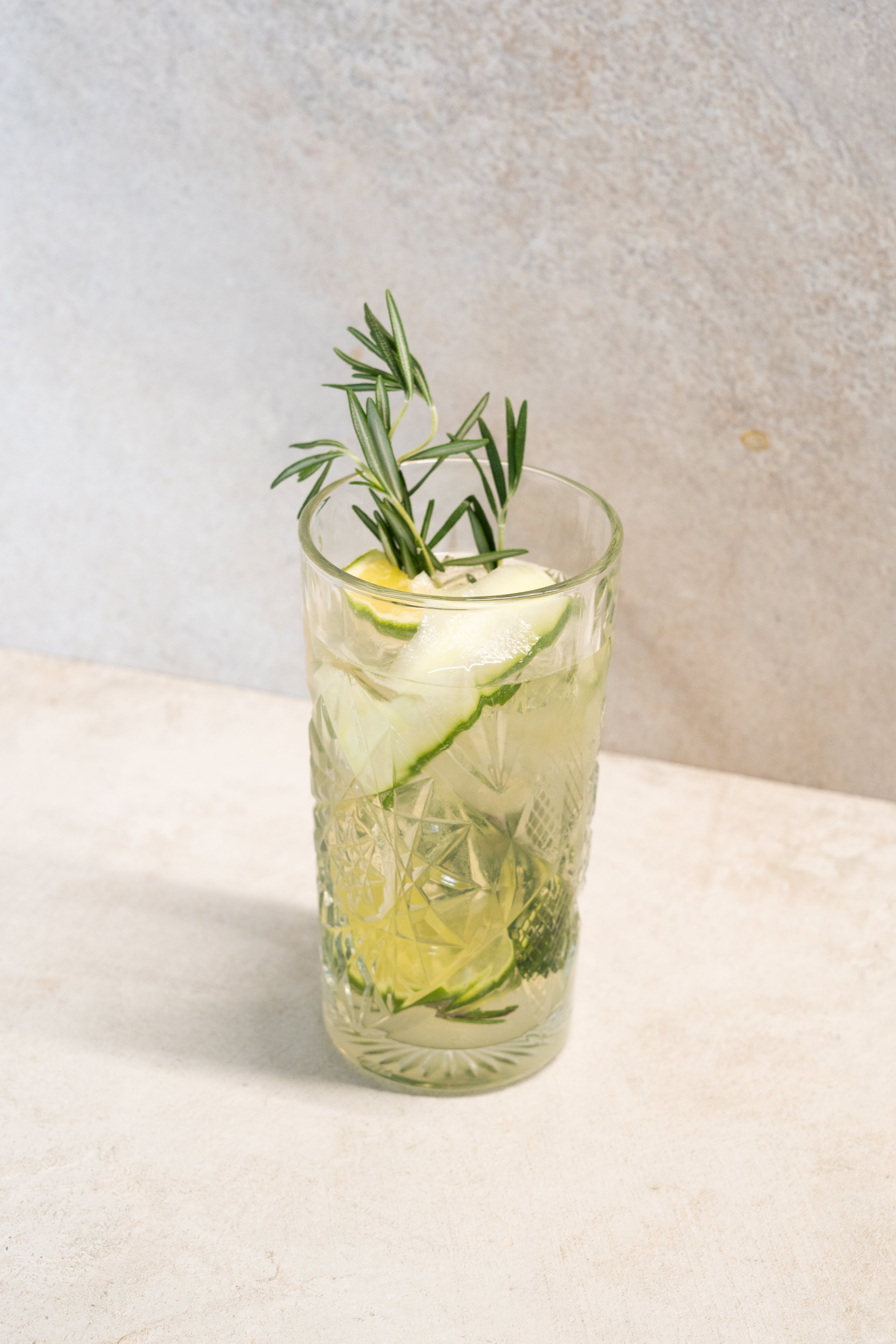 Cocktail Tip: Sparkling Gin Lemon